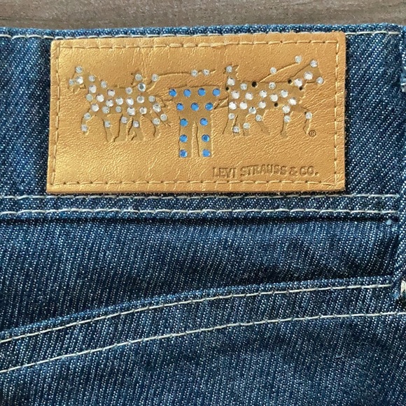 Vintage Japanese Levi Strauss flare jeans - Picture 4 of 7